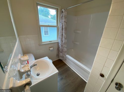 1629 Hazel St, Saint Paul MN 55119-4231 exterior