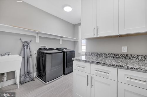 1864 Kirby Rd, Mc Lean VA 22101-5326 exterior