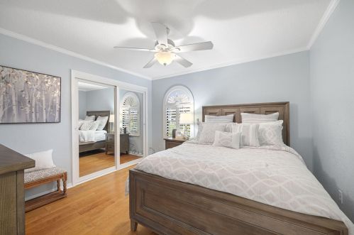 1292 Bent Pine Cv, Fort Pierce FL 34986-2102 exterior