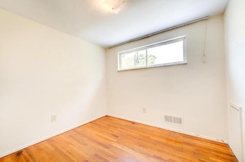 522 Barbara Dr, Pittsburgh PA  15227-4404 exterior