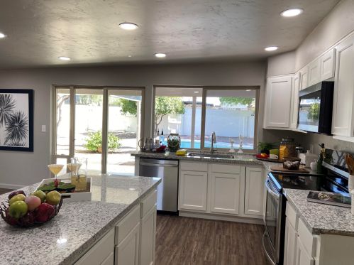 8542 Calle Bolivar, Tucson AZ  85715-5409 exterior