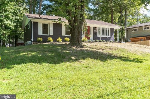 14005 Congress Dr, Rockville MD 20853-2668 exterior