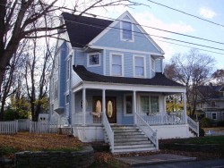 108 Hunnewell Ave, Newton, MA 02458-2242