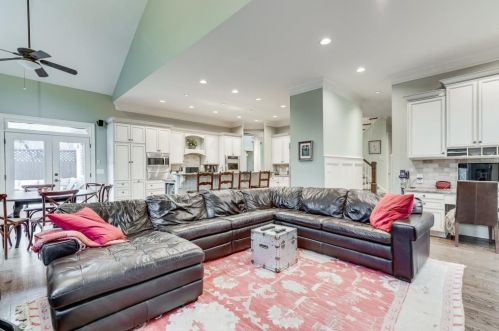 2337 Greenglade Rd, Atlanta GA 30345-3828 exterior