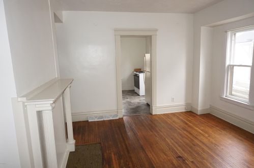 425 Davis St, Kalamazoo MI  49007-5009 exterior