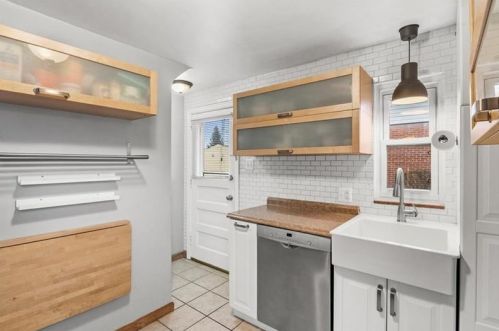 7837 Elm St, Pittsburgh PA 15234-1952 exterior