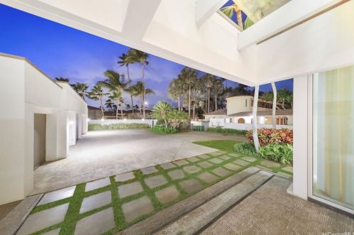 4801 Kahala Ave, Honolulu HI 96816-5231 exterior