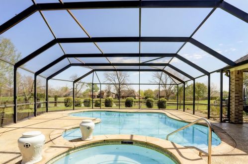 4022 Weston Dr, Fulshear TX 77441-4126 exterior