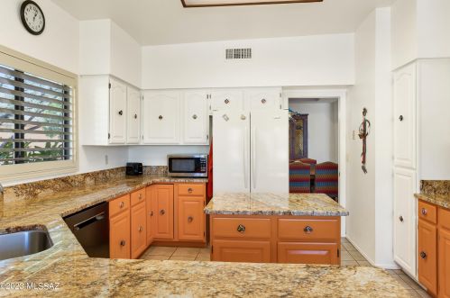 831 Camino Corrida, Tucson AZ 85704-7651 exterior