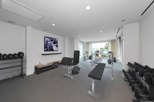 4801 Kahala Ave, Honolulu HI 96816-5231 exterior