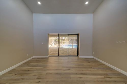 5012 Barrowe Dr, Tampa FL 33624-2593 exterior