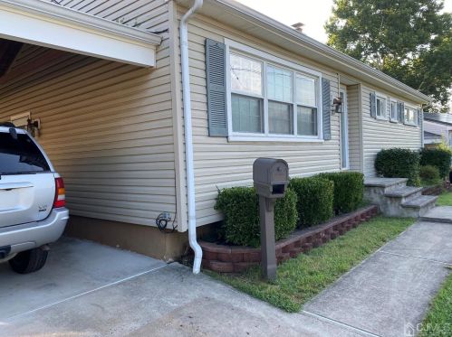 23 Berkshire Rd, Old Bridge, NJ 08857-1601