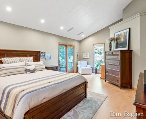 1069 Randall Rd, Meskegon MI 49441-4870 exterior