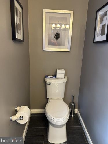 2269 Pne Rd, Huntingdon Valley PA 19006-4028 exterior