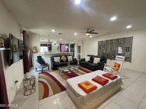 2133 Aire Libre Ave, Phoenix AZ  85022 exterior