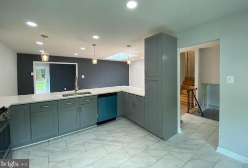 504 Carr Ave, Rockville, MD 20850-2110