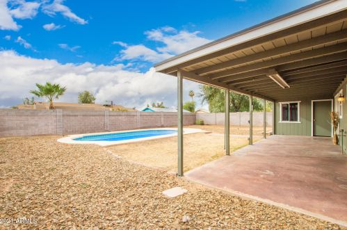 4045 Crocus Dr, Phoenix AZ 85032-5417 exterior