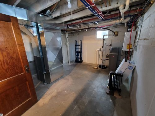 101 Orch Ave, Shepherd MI 48883-9106 exterior