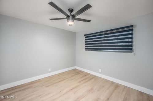 3350 Bloomfield Rd, Phoenix AZ 85032-7364 exterior