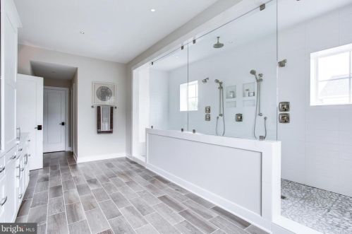 1978 Kirby Rd, Mc Lean VA 22101-5326 exterior