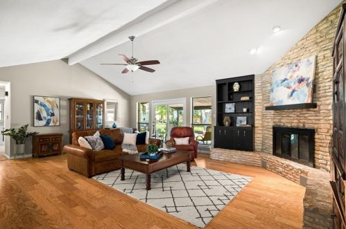 8709 Collingwood Dr, Austin TX 78748-5204 exterior