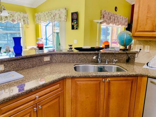 4413 Alsace Ave, Fort Pierce FL 34983-8337 exterior