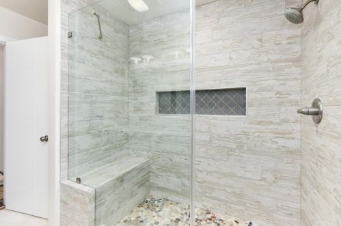 13561 Malena Dr, Tustin CA 92780-1914 exterior