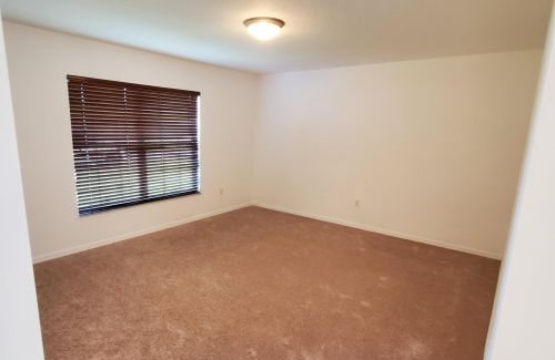 1502 Medley Ln, Fort Pierce FL  34953-4161 exterior