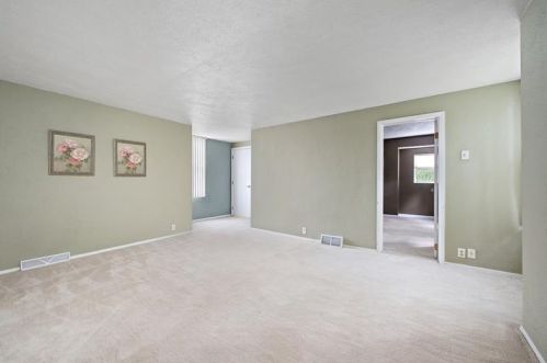 2121 Magnolia St, Pittsburgh PA exterior