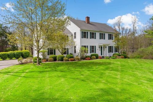 659 Ridgebury Rd, Ridgefield, CT 06877-1111