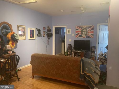 1218 Broad St, Philadelphia PA  19146-3119 exterior