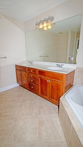 673 Haas Ave, Fort Pierce FL  34953-6418 exterior