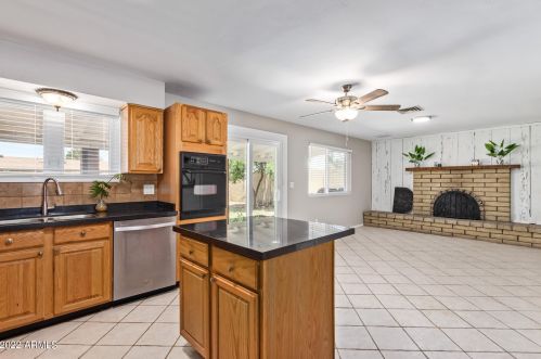 1326 Ivanhoe St, Chandler AZ  85225-5319 exterior