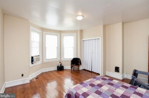 3358 Front St, Philadelphia PA 19106-3001 exterior