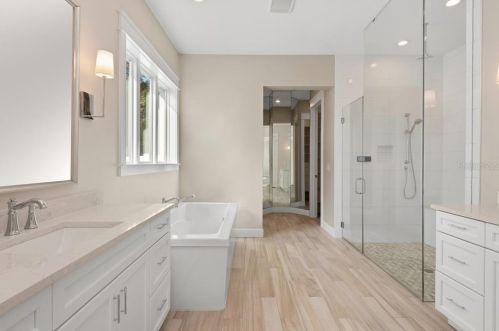 3404 Bay Vista Ave, Tampa FL 33611-1227 exterior