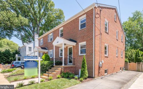 303 Raymond Ave, Alexandria VA 22301-1038 exterior