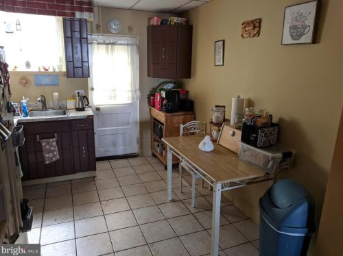 6043 Keystone St, Philadelphia PA 19135-2814 exterior