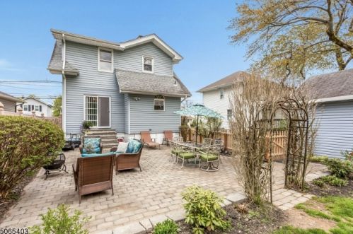 95 Prospect St, Nutley, NJ 07110-3153