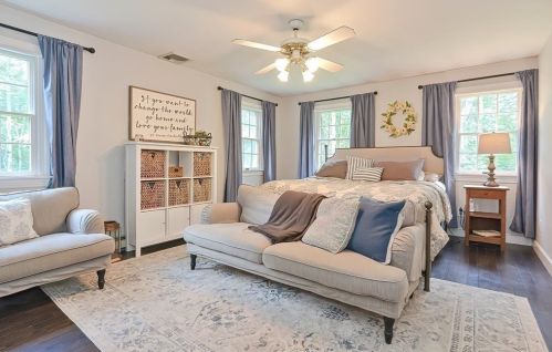 5 Maple Ln, Sutton MA 01590-1810 exterior