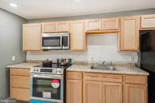 2331 Gerritt St, Philadelphia PA 19147-5821 exterior