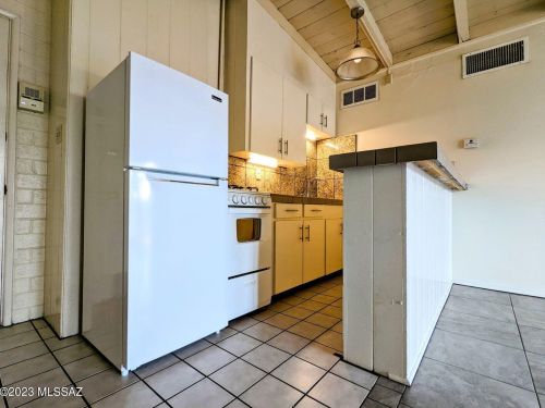 732 Adams St, Tucson AZ  85719-4005 exterior