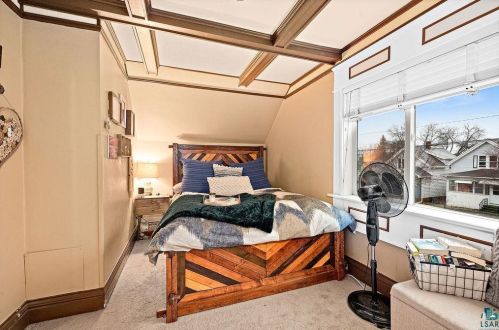 526 43 Ave, Duluth MN 55807-1556 exterior