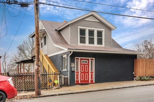 2738 Woodstock Ave, Pittsburgh, PA 15218-2216