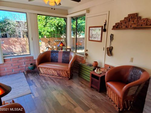 1086 Paseo Iris, Green Valley AZ 85614-3644 exterior