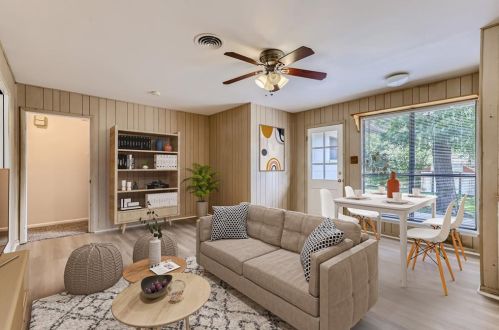 1707 Duke Ave, Austin TX  78757-1317 exterior