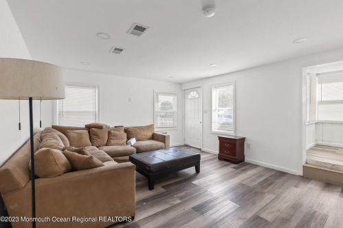 504 Ave, Belmar NJ 07719-2433 exterior