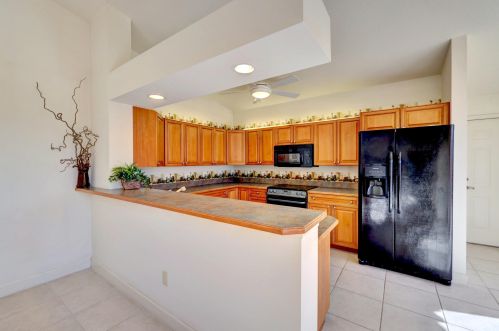 208 River Walk, Fort Pierce FL 34949-8887 exterior