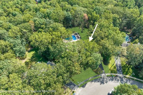 5 Dickens Ct, Jackson Twp NJ  08527-2844 exterior