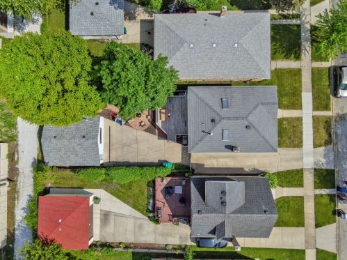 9114 Sawyer Ave, Chicago IL 60805-1640 exterior