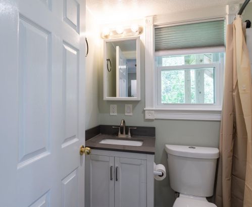 13 Main St, Plaistow NH 03865-3033 exterior